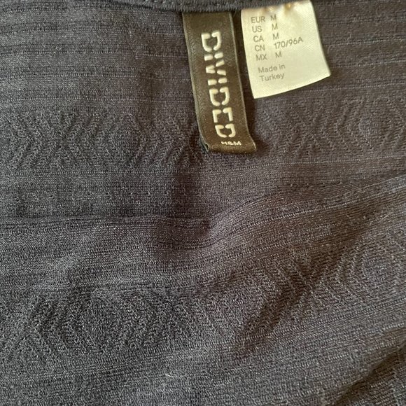 ✨HOST PICK✨DIVIDED Navy Patterned Mini Dress Size M (AU 12) - Picture 6 of 10